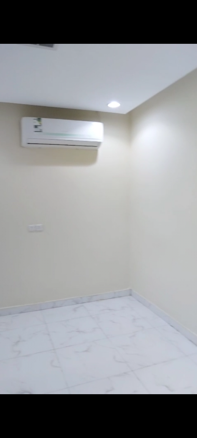 Large fully serviced apartment in cooperation