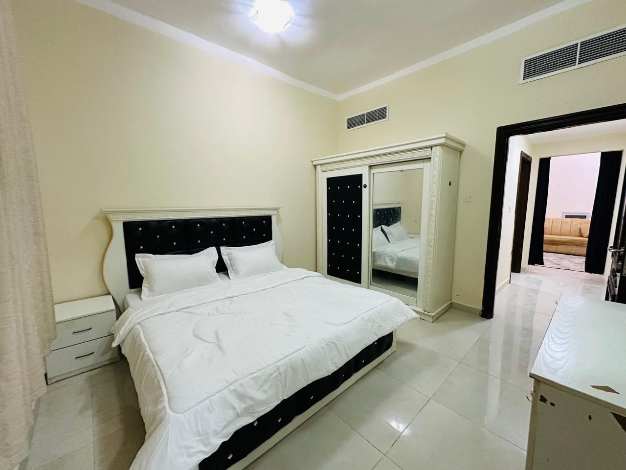 shk-khlf-athad-sntr51788956628.jpg