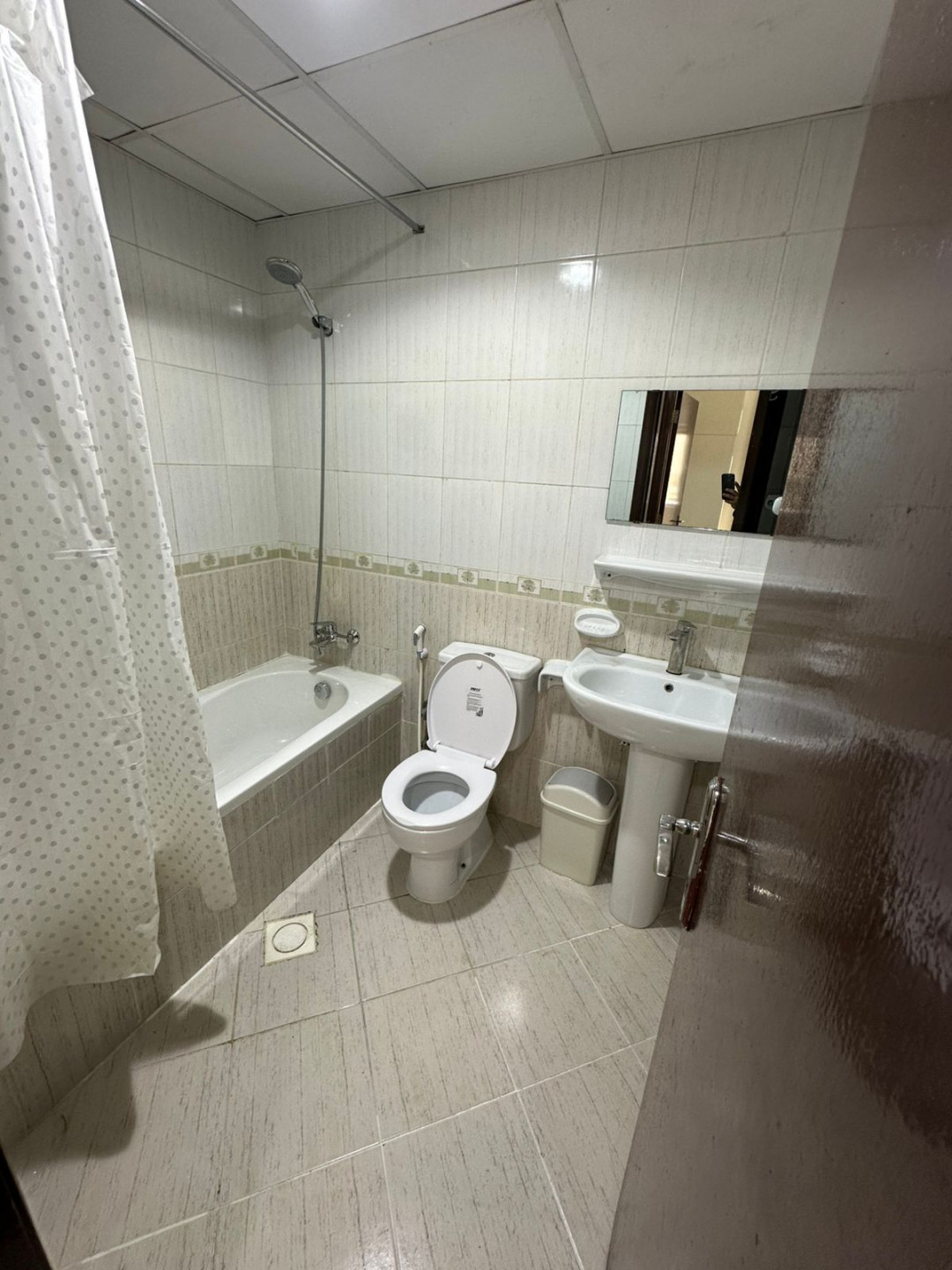 Spacious family apartment in Al Majaz