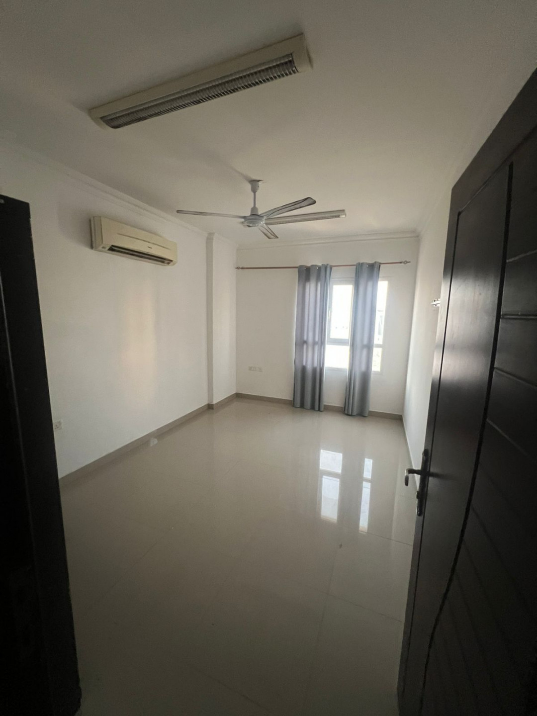 🏡 **Apartment for Rent – Al Maabilah South** ✨ A great opportunity at a great price and in an excellent location. Price: $365