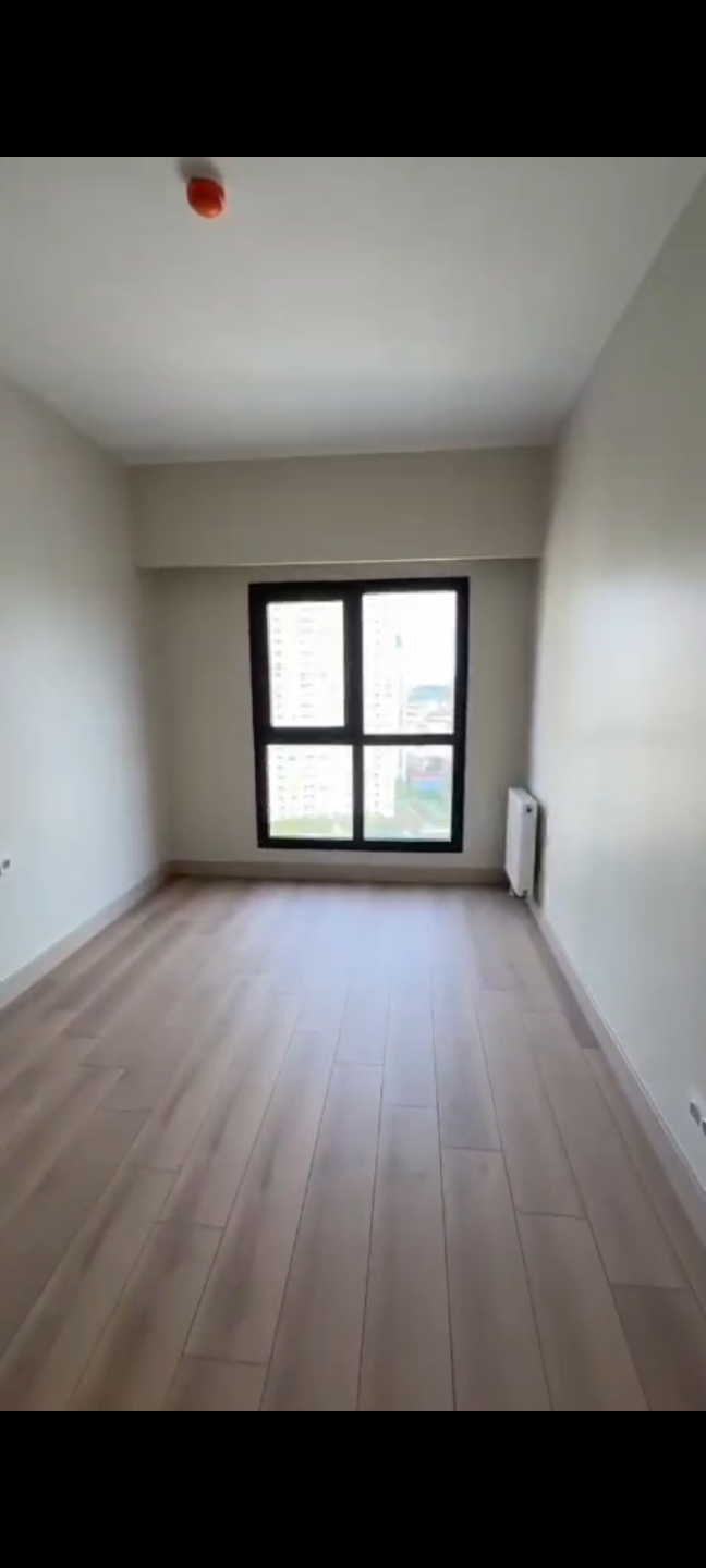 Unfurnished apartment for annual rent