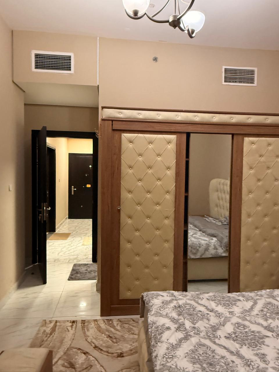 Apartment for rent, one bedroom and living room