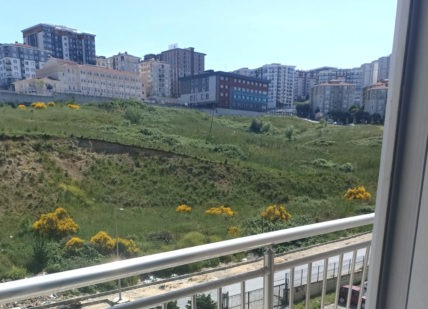 Luxury air-conditioned apartment, 4th floor