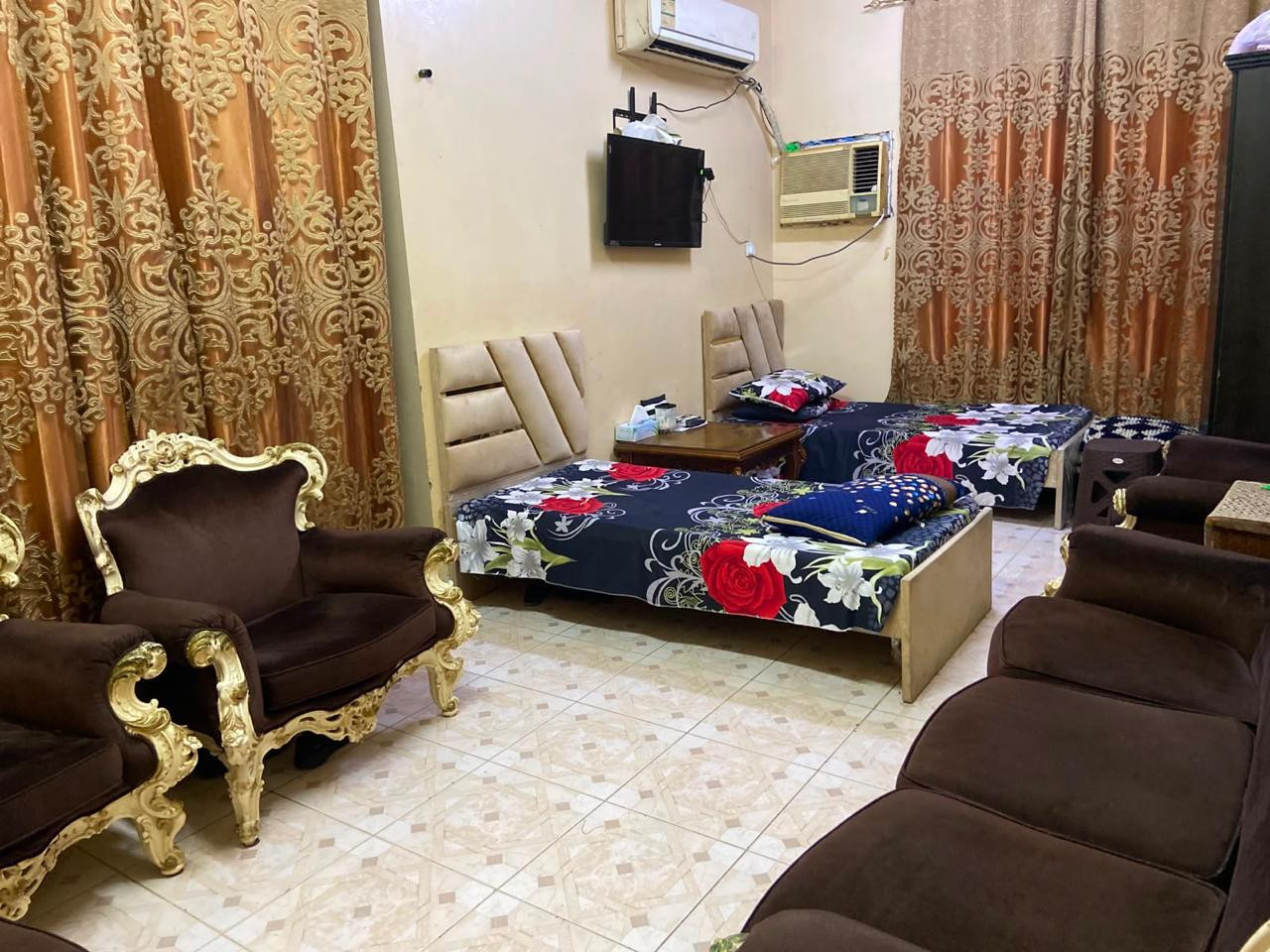 shk-mfrosh-balkrb-mn-alnaaymy71792493873.jpg