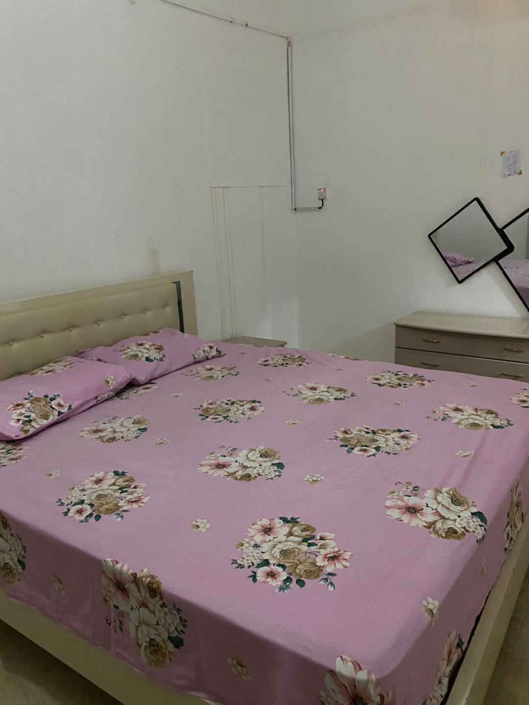 Furnished one-bedroom apartment