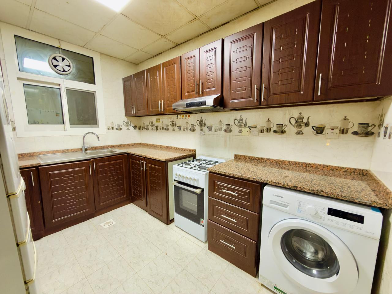 Furnished apartment behind Union Center