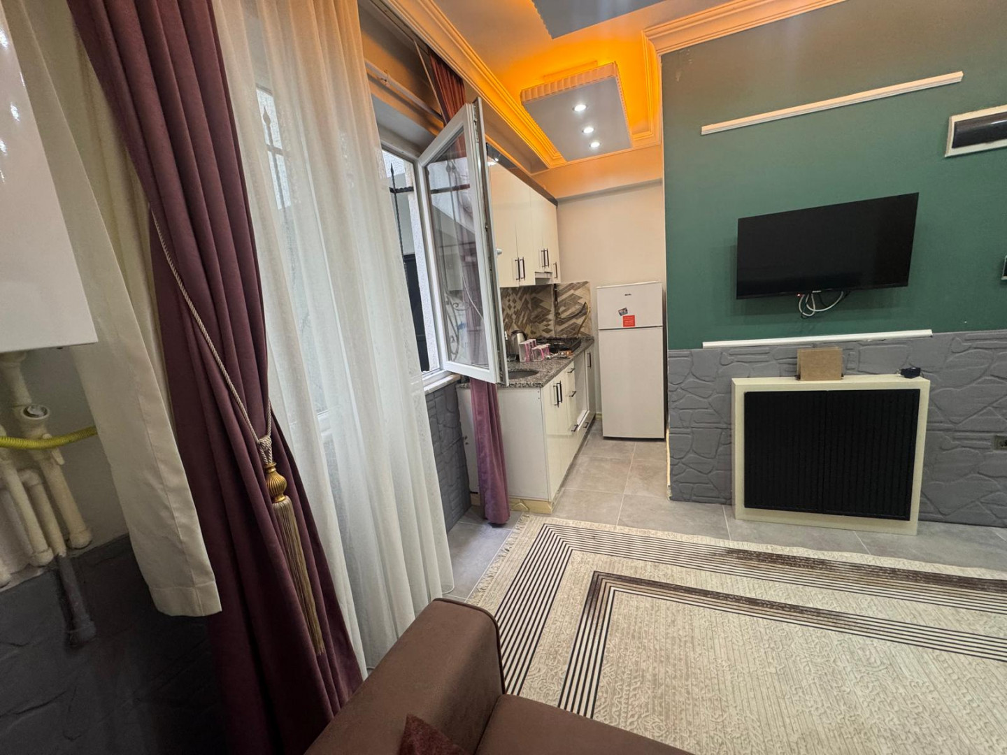 Furnished apartment near the shopping center