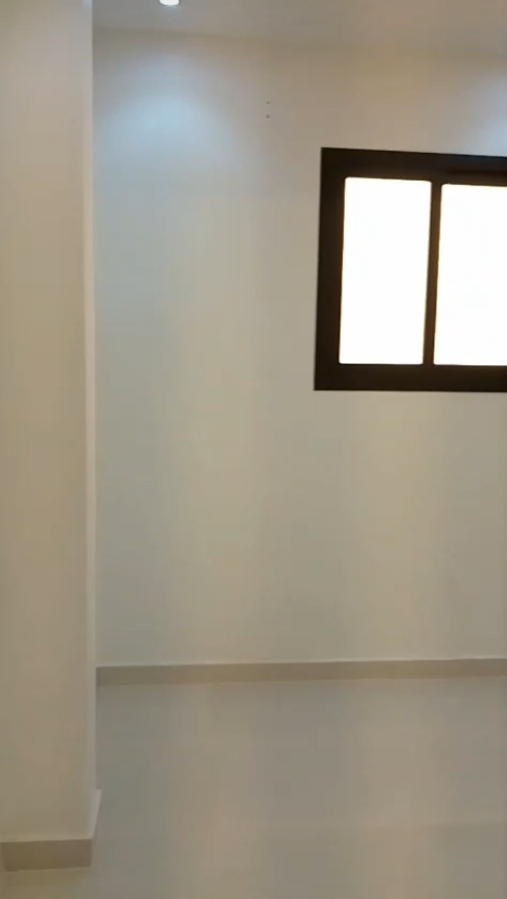 Renovated apartment in excellent condition near the metro