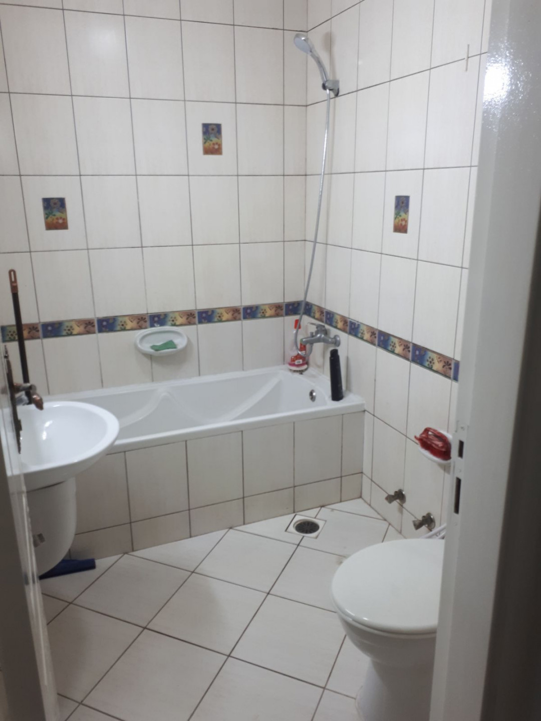 A distinctive apartment in Al Majaz