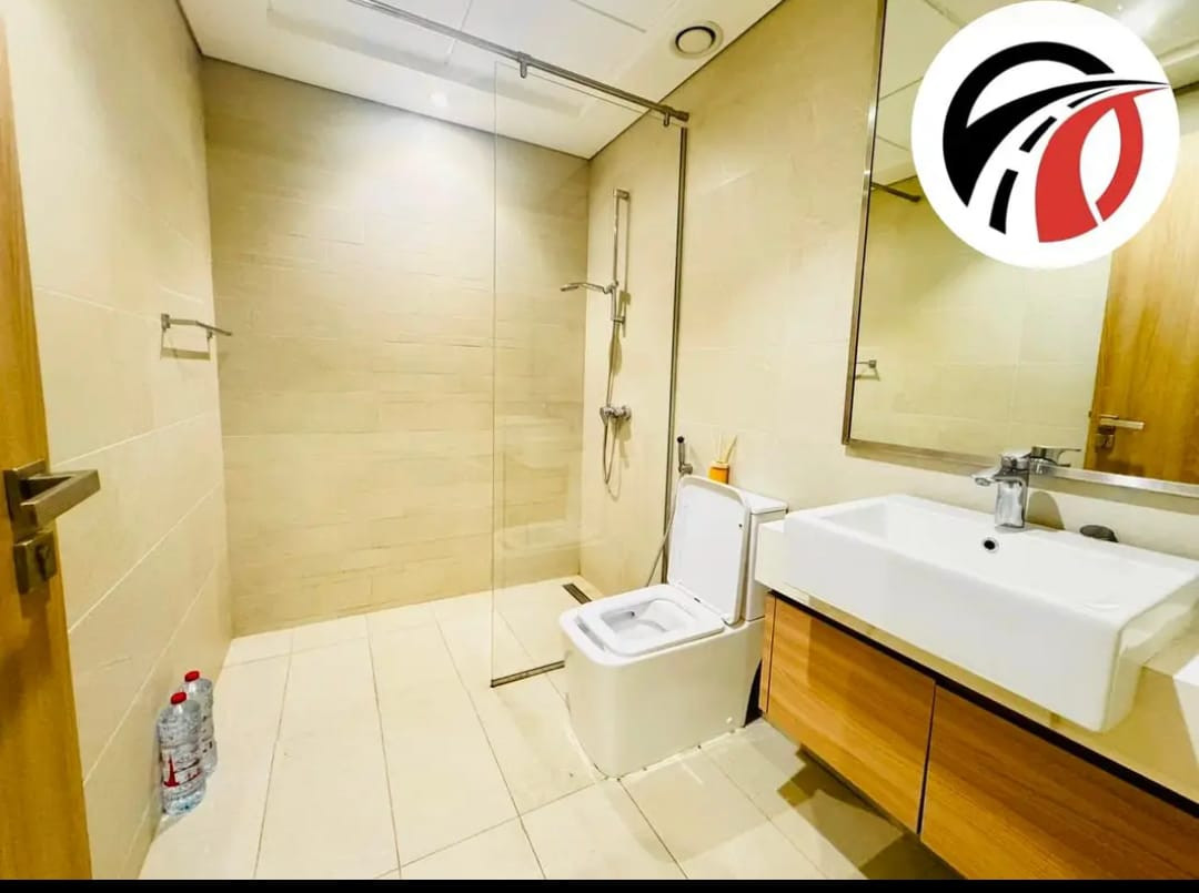 A very distinctive, fully furnished apartment close to services and including everything