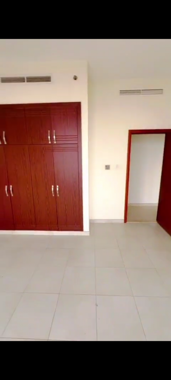 A distinctive apartment with a stunning view in Al Mamzar
