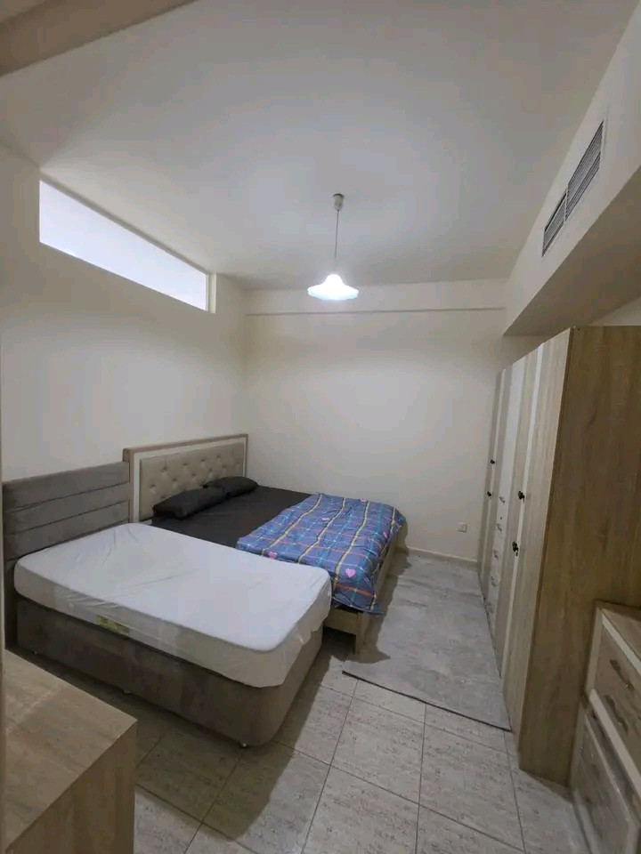 Clean apartment with high-end furnishings in a prime location