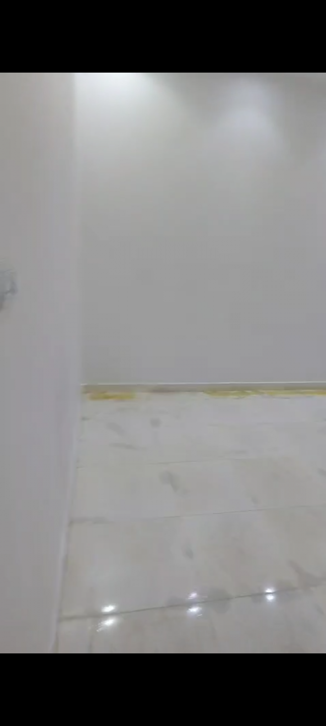 Clean apartment in Seville neighborhood