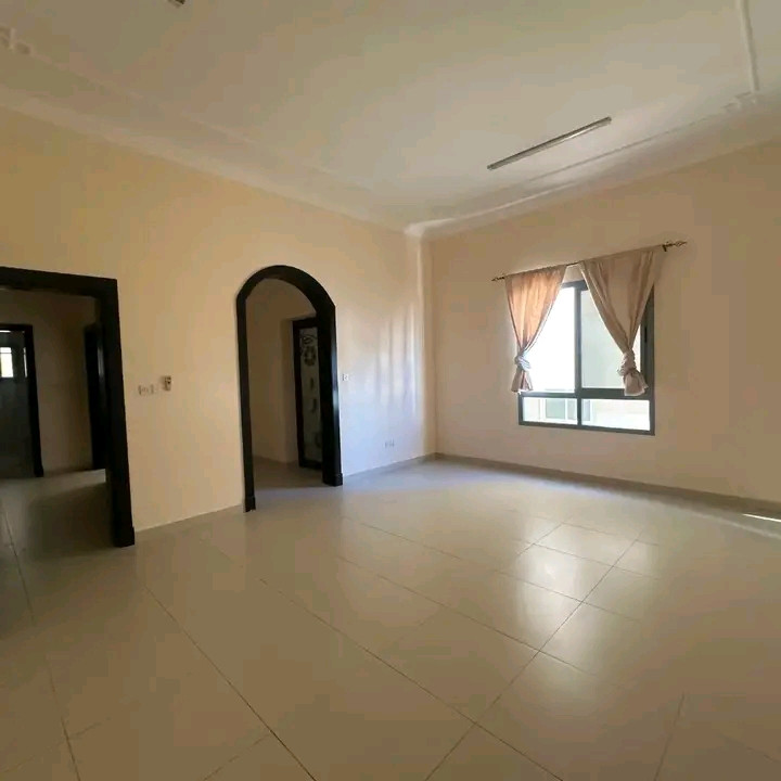 Clean apartment for monthly rent in Saar
