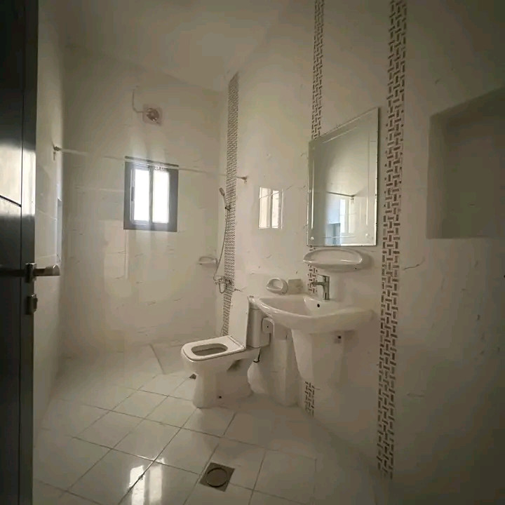 Clean apartment for monthly rent in Saar