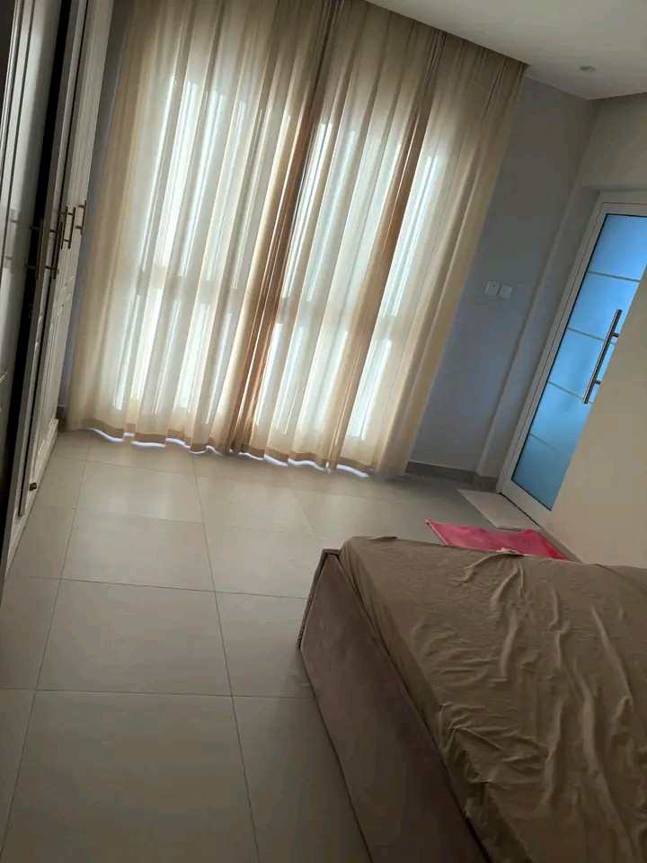 Clean and spacious apartment for rent in Al-Hajiyat area