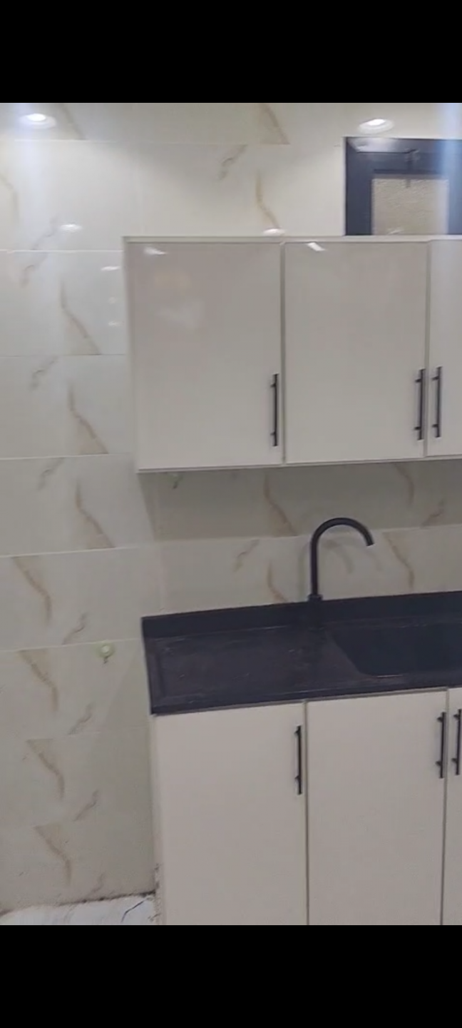 Spacious apartment in King Abdul Aziz neighborhood