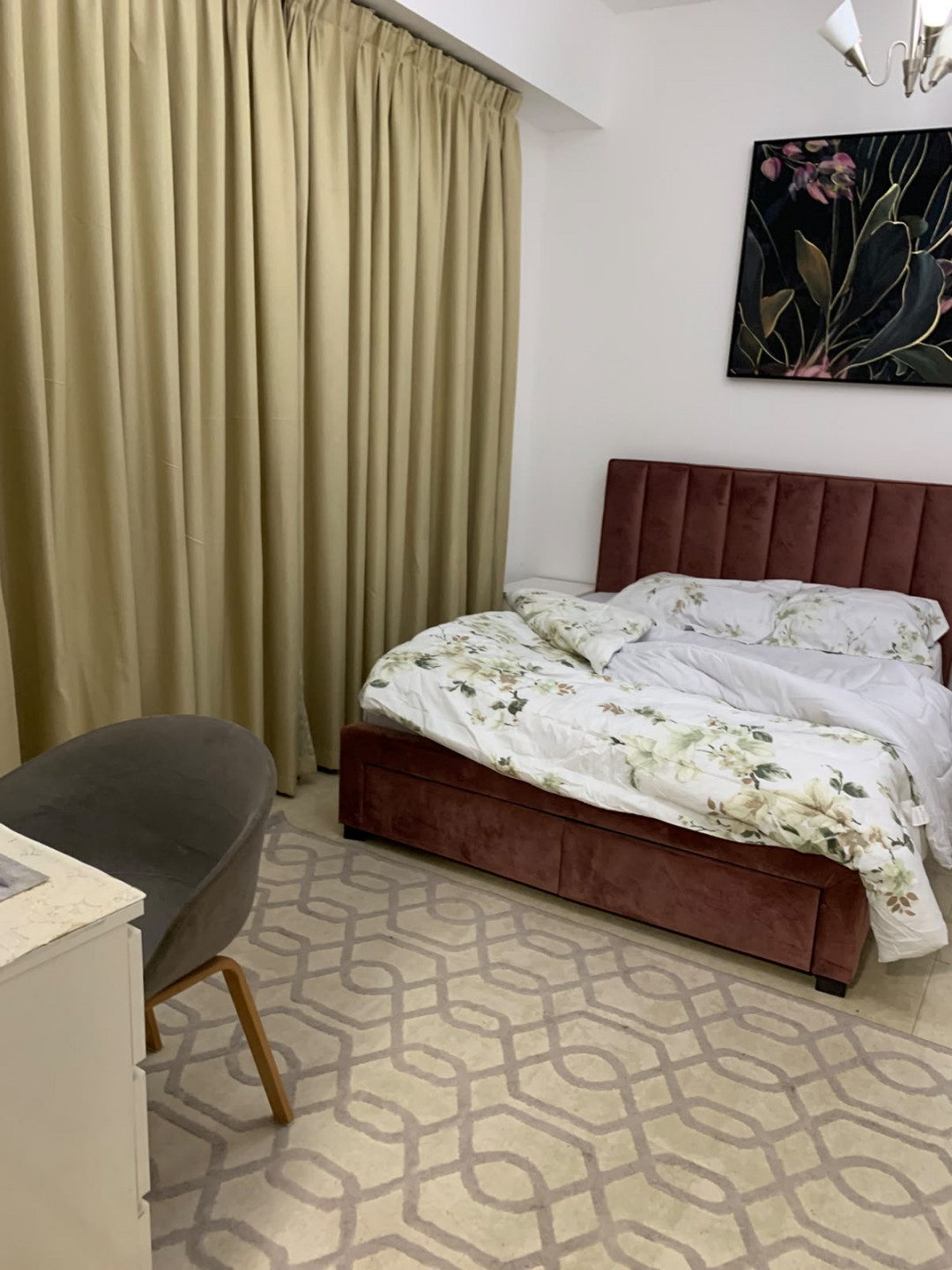 Spacious apartment in Al-Aliya, excluding utilities