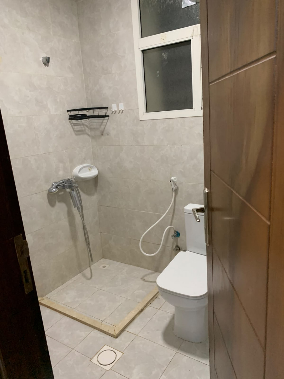 Spacious apartment in Al-Aliya, excluding utilities
