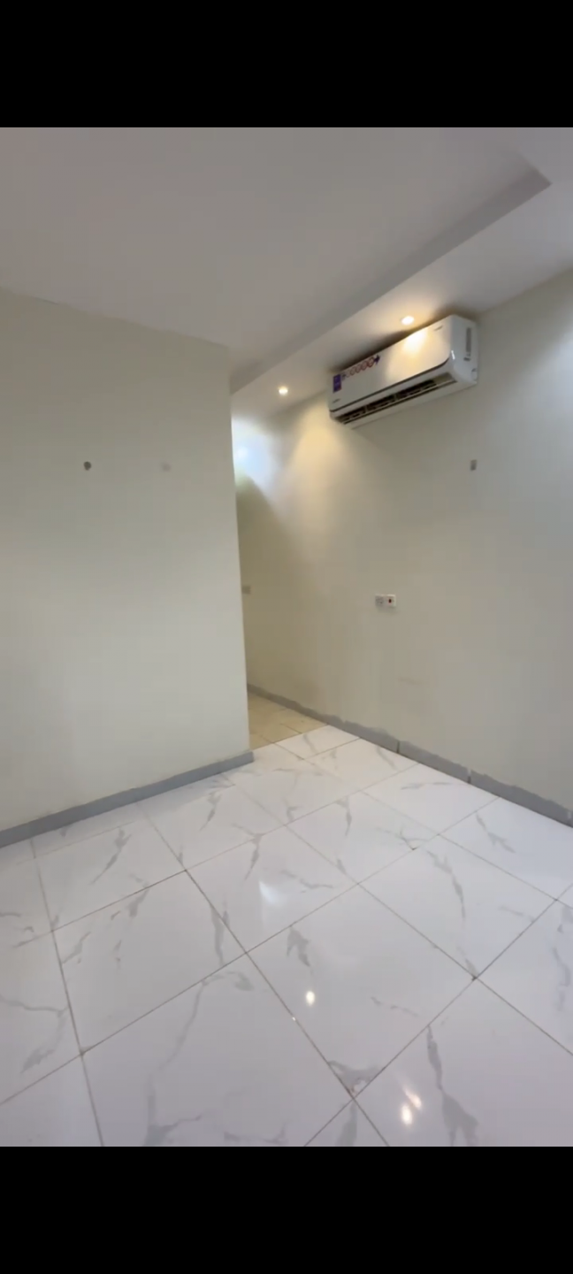 Spacious apartment in Al-Qadisiyah