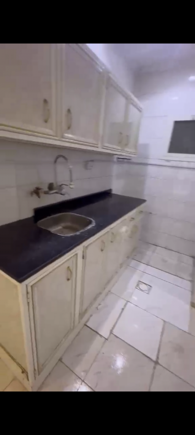Spacious apartment in Al-Quds neighborhood