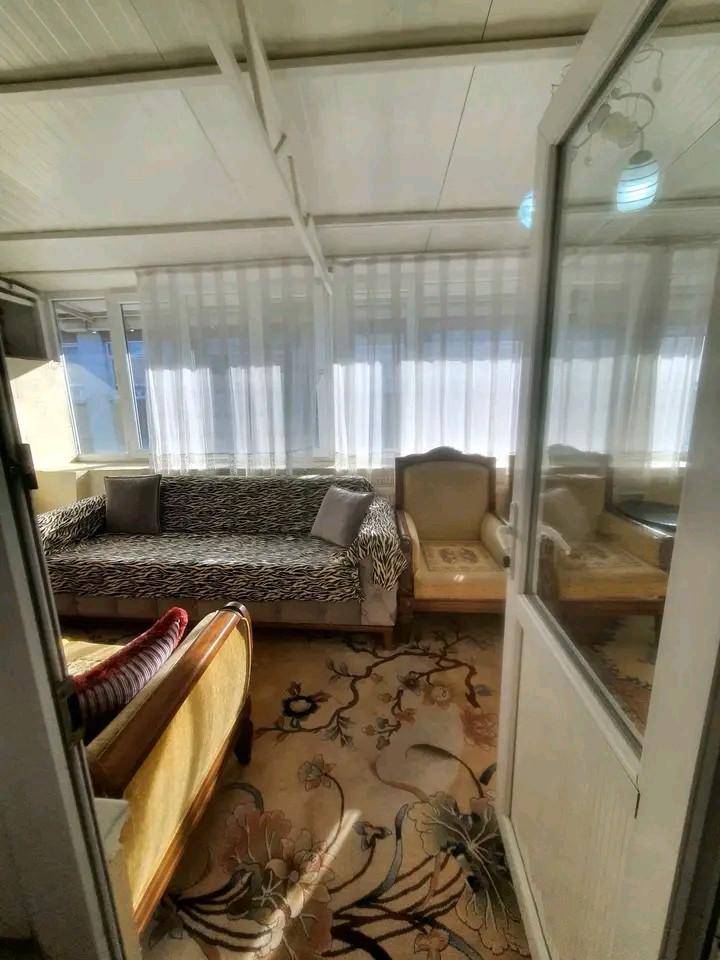 Spacious apartment in Fatih, close to the metro