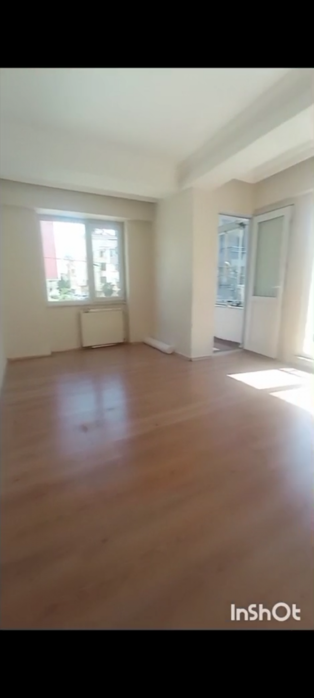 Very spacious apartment in Esenyurt with a balcony