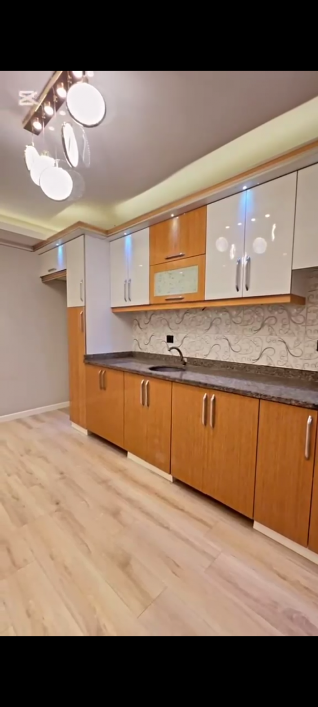 A very spacious apartment with a garden in Esenyurt