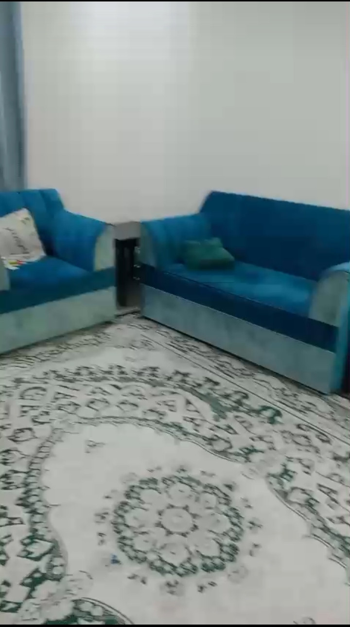 Spacious apartment furnished with excellent new furniture
