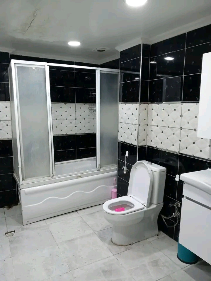 Spacious apartment with three rooms and a living room