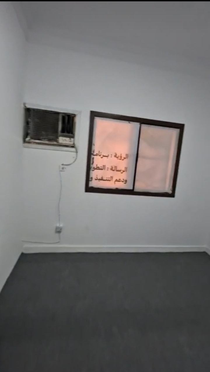 Spacious apartment in Al Malaz neighborhood for annual rent