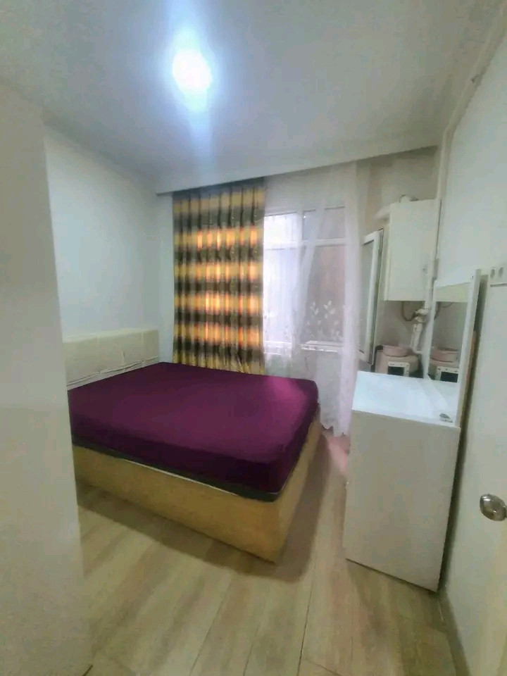 First floor apartment, two bedrooms and a living room, in a prime location