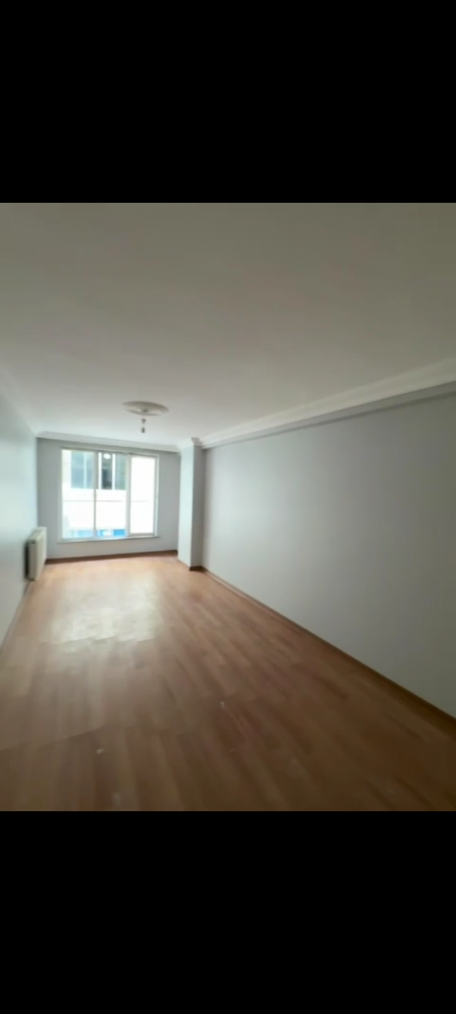 High floor apartment with balcony in Esenyurt