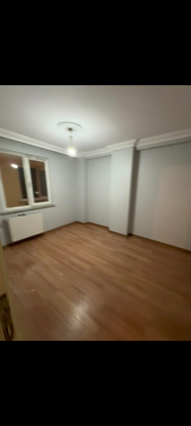 High floor apartment with balcony in Esenyurt