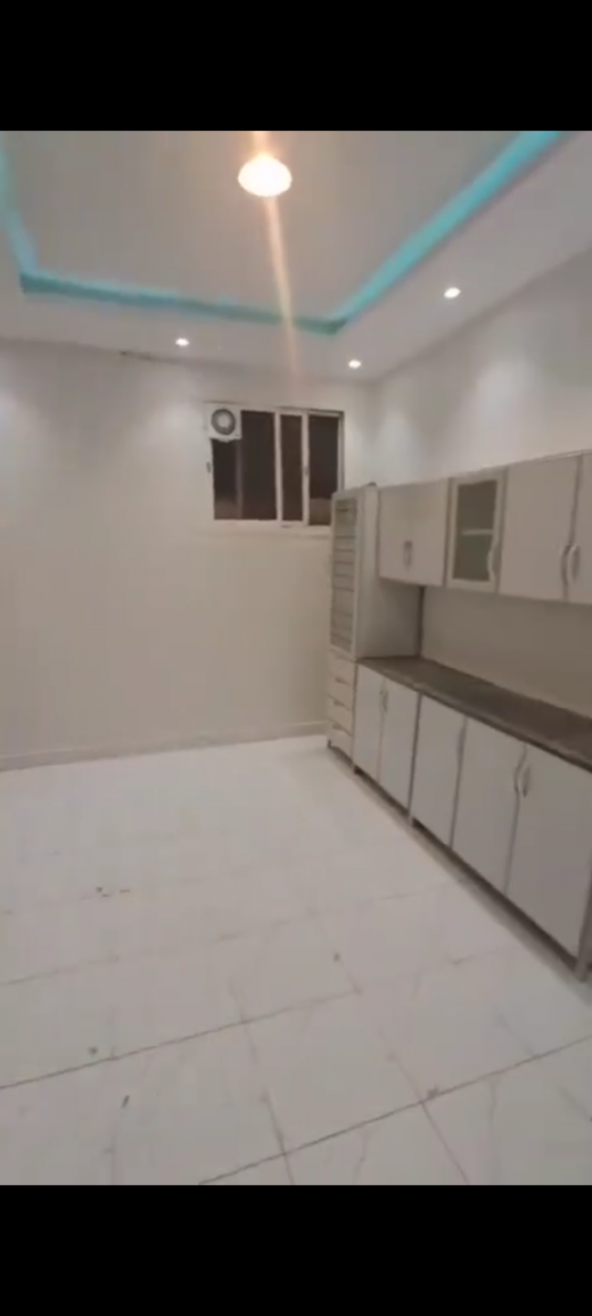 Second floor apartment in Al Naseem Al Gharbi