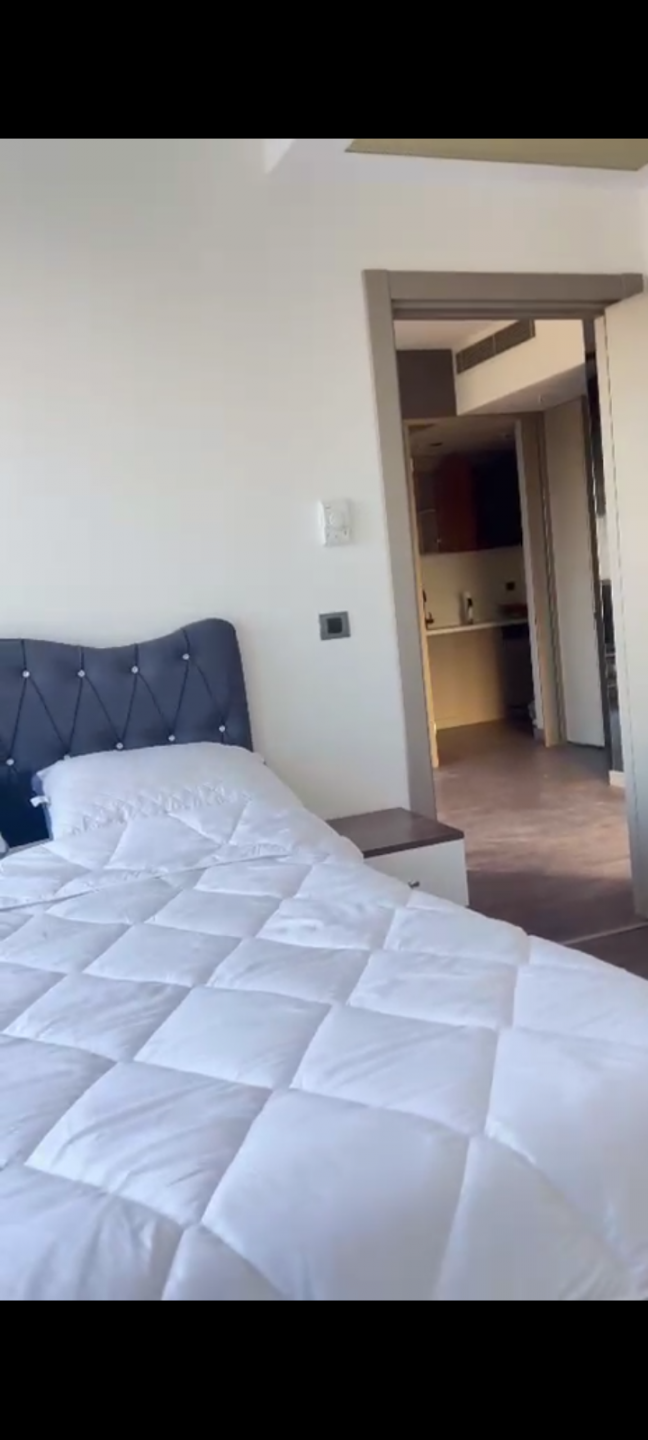 Apartment with an open view in Bagcilar