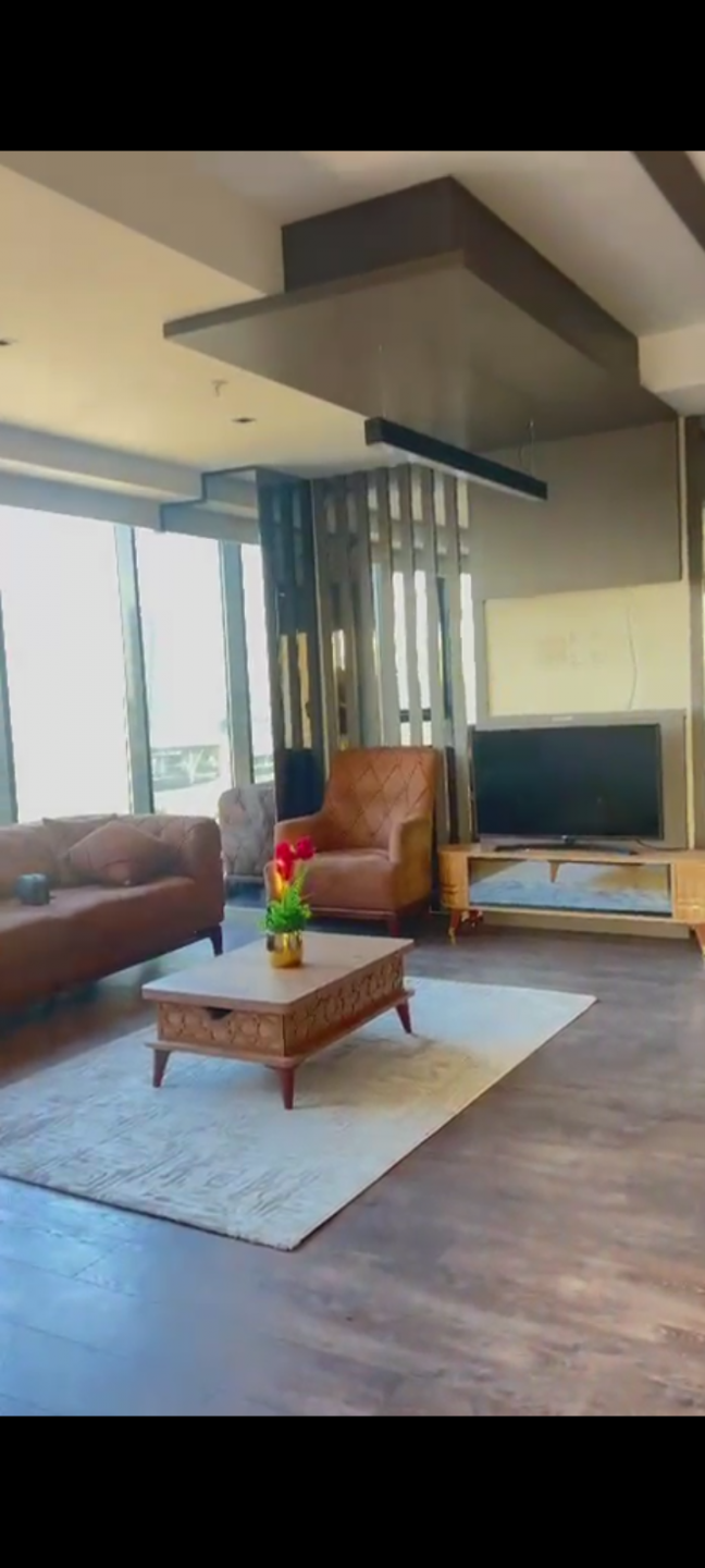 Apartment with an open view in Bagcilar