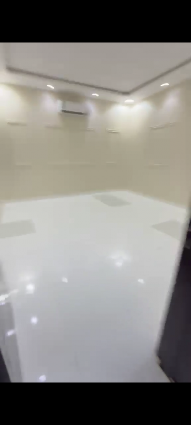 A spacious apartment in Al-Rimal neighborhood