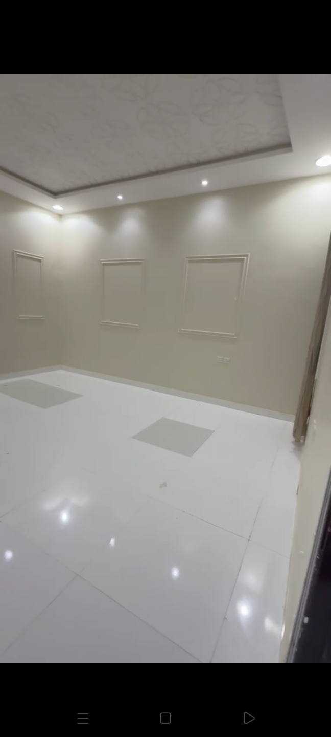 A spacious apartment in Al-Rimal neighborhood