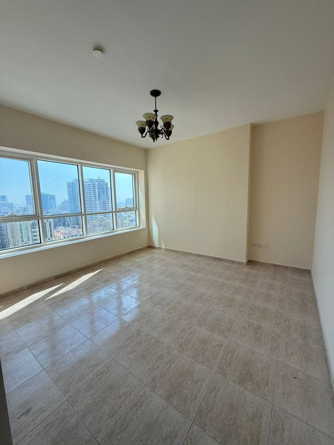 Three-bedroom apartment in Al Taawun
