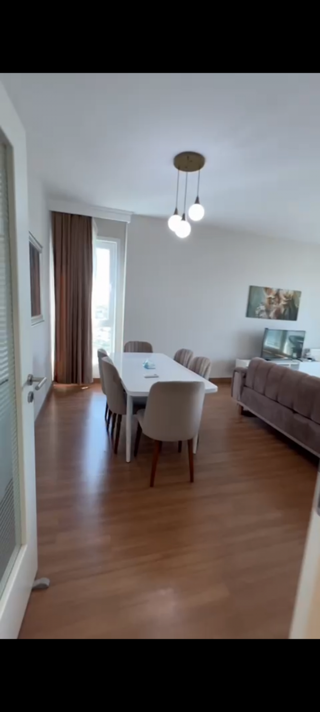 New furnished three-room apartment