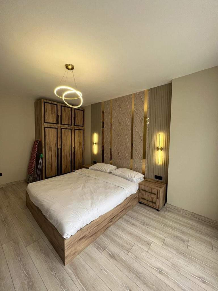 Three-bedroom apartment with a living room, super deluxe