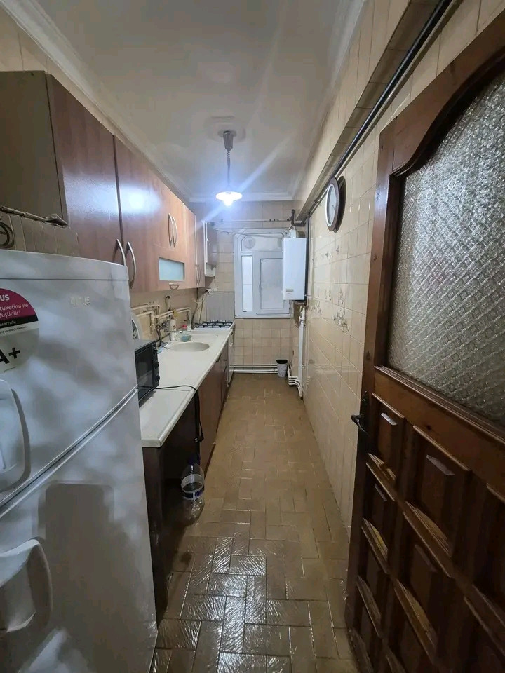 Two-bedroom apartment in a prime location in Avcılar Denizkoşklar