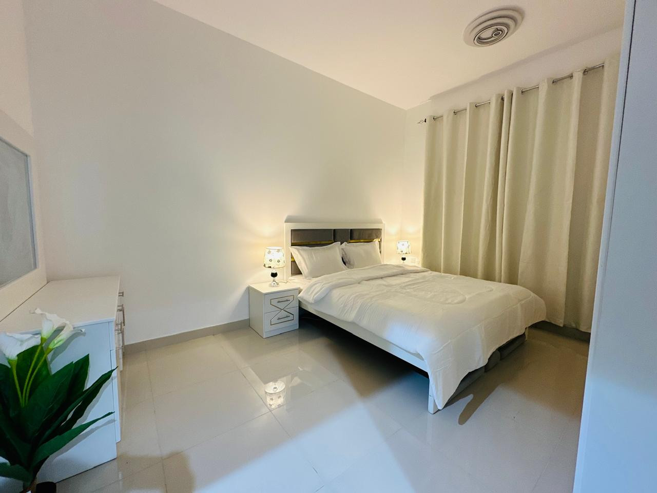 One-bedroom apartment for monthly rent