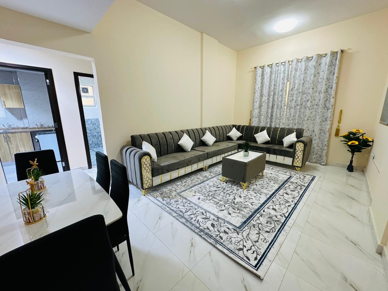 shkh-ghrftyn-osalh-llaygar-alshhry01785158712.jpg