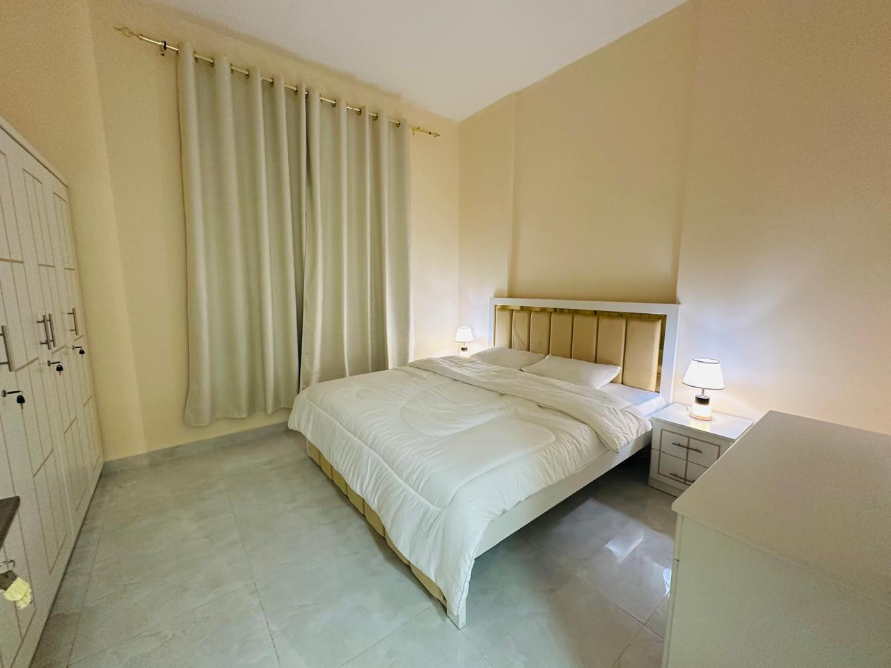 Furnished one-bedroom apartment