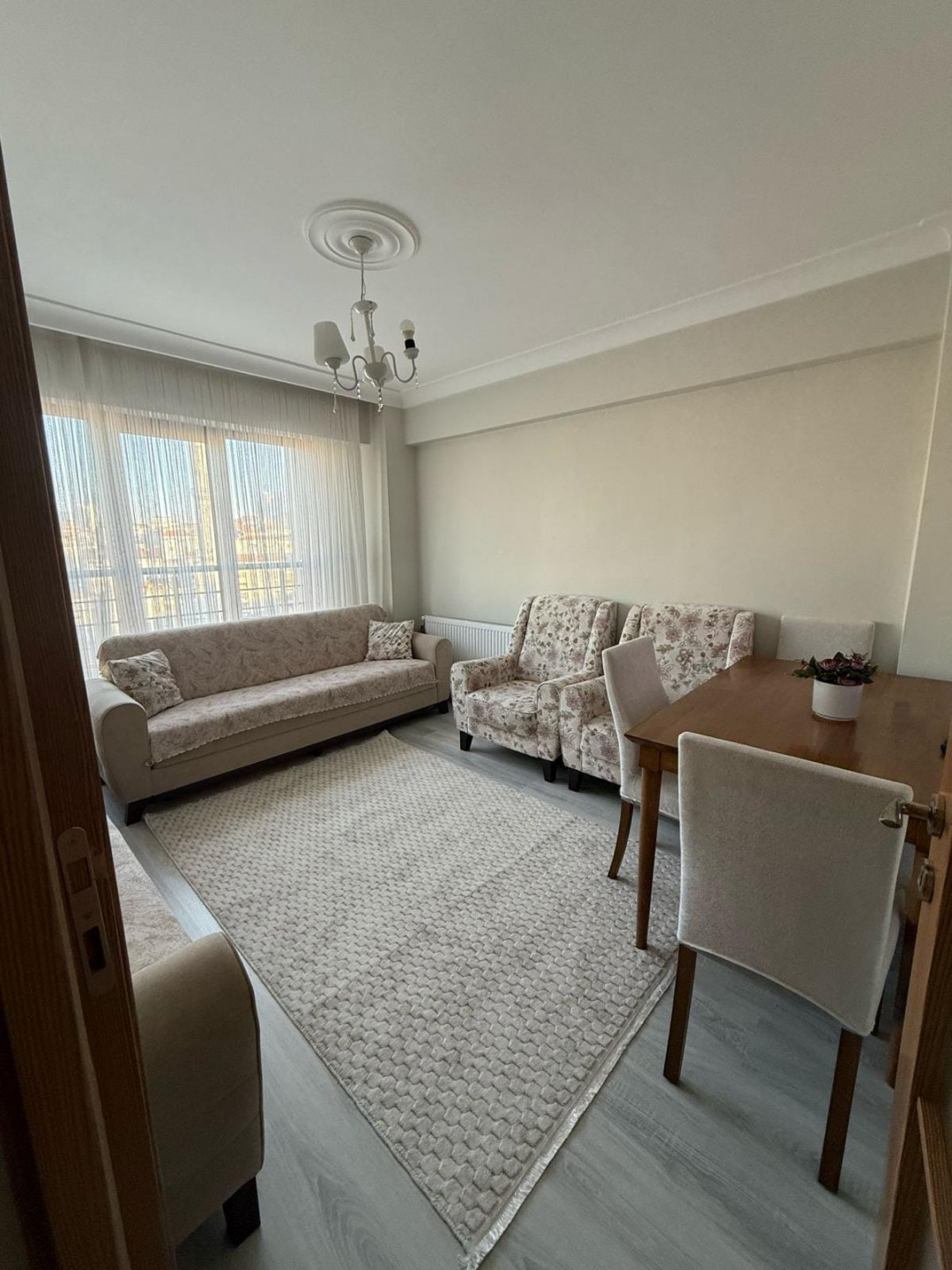 Apartment for annual rent