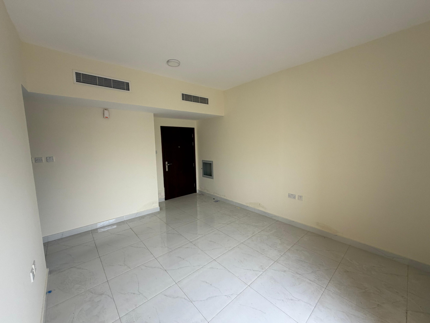 Apartment for annual rent