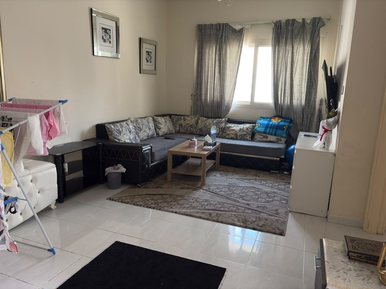 Clean apartment, one bedroom, living room, and separate kitchen