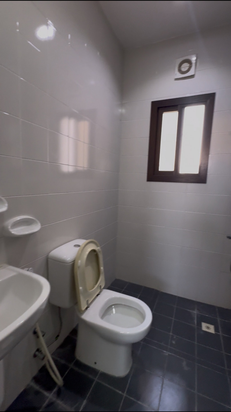 Clean apartment for rent